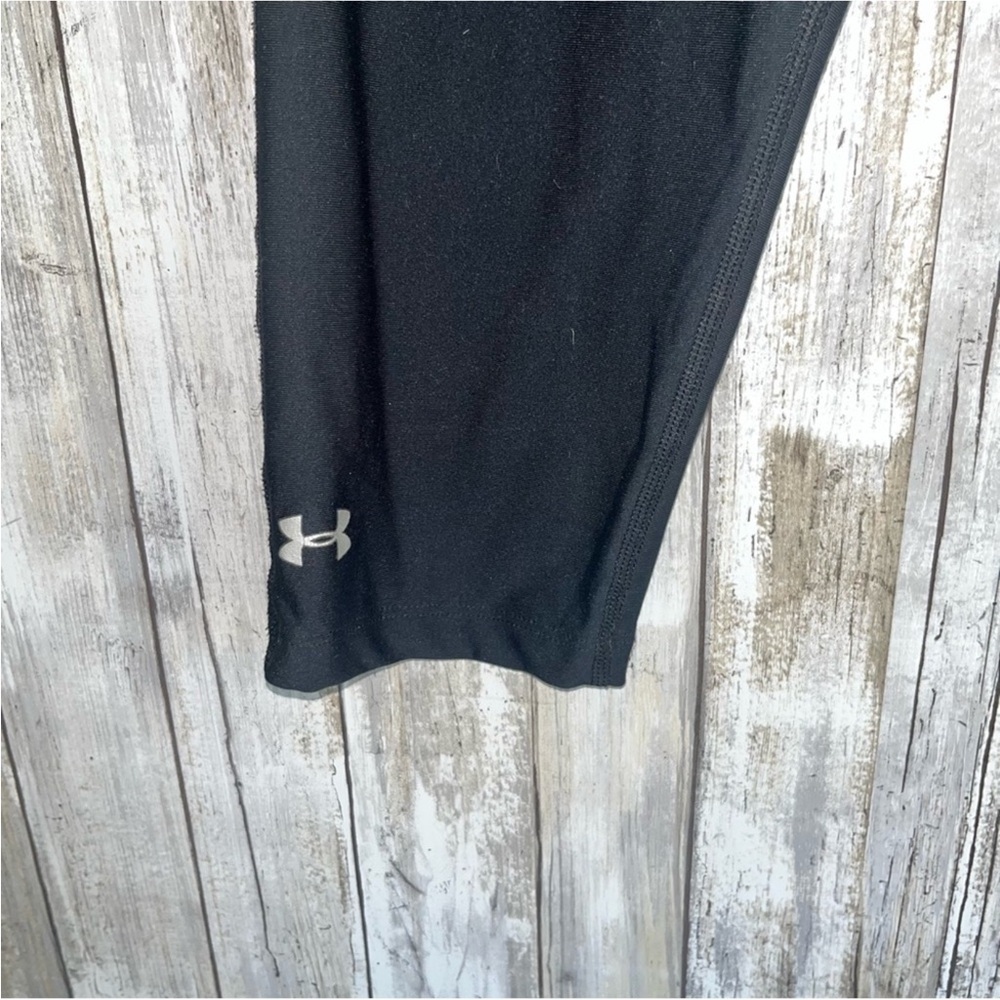 Under Armor Black Compression Crop Pants - Picture 2 of 4